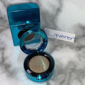 Night Thrill Colourdrenched Pigments Eyeshadow Collection MAC